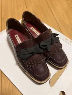 リボンローファー