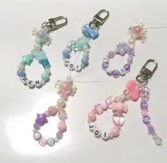 韓国　アルファベット　ビーズストラップ　ハンドメイド　オーダー　キーホルダー