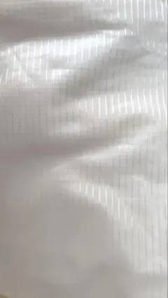 薄めのレースカーテン 染みあり
