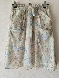 【美品】JUSGLITTY ひざ丈 ウエストゴムスカートのサムネイル