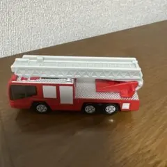 日野はしご付消防車　トミカ　ハッピーセット　マクドナルド　0123のサムネイル
