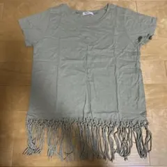 フリンジ付きグリーンTシャツのサムネイル