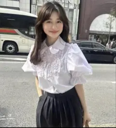 Bibiy. CORA PUFF BLOUSE ブルー - メルカリ