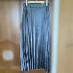 プチフルール プリーツロングスカート グレー系 光沢 ゴムウエスト