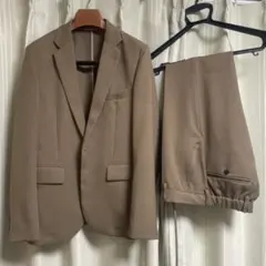 ベージュ セットアップ