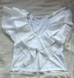 ZARA フリル付きホワイトシャツ Sサイズ