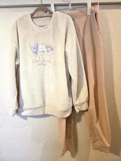 ユニクロ　ちいかわ　サンリオ フリース　パジャマ 　Mサイズ
