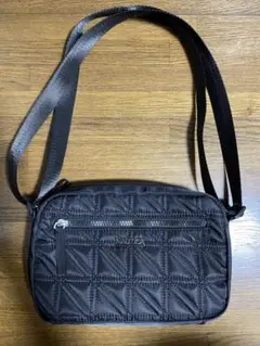 【新品・未使用】NAUTICA （ナウティカ）ブラックショルダーバッグ
