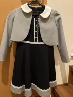 女の子向け礼服フォーマル。卒園式、入園式、入学式、ピアノ発表会、学芸会、披露宴用