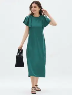 GU バックオープンワンピース　グリーン Mサイズ
