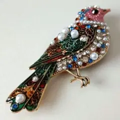 鳥のブローチ