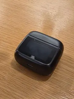 JBL TOUR PRO3　イヤホンおよびケース