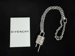 極美品》GIVENCHY スモールロック ピアス ロゴ シルバー 金属 - メルカリ