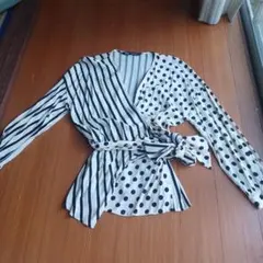 ZARAのカシュクールブラウス