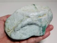 鮮緑 258g 翡翠 ヒスイ 原石 鑑賞石 自然石 誕生石 鉱物 水石 宝石