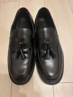 ZARA タッセルローファー
