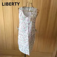 未使用　LIBERTY FABRIC　 花柄エプロン