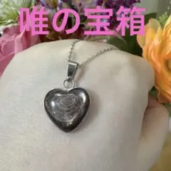 天然の貝殻（真珠母貝系）ハート形状ネックレス