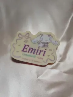 【新品・未使用】＝LOVE シナモロール アクリルバッジ 大谷映美里