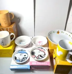Snoopy サーティワンコラボ小皿、キャラクター食器、カップまとめ売り13点のサムネイル