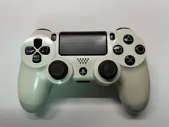 ホワイト DualShock 4 コントローラー　ジャンク