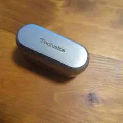 Technics EAH-AZ80　充電ケース ①