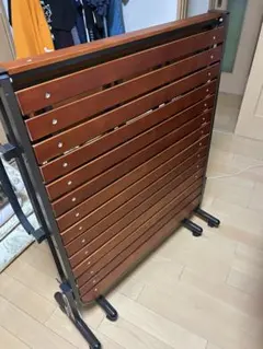 折りたたみベッド 木製スラット キャスター付き - メルカリ