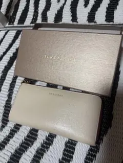 BVLGARI 長財布 バイカラー ラウンドファスナーのサムネイル