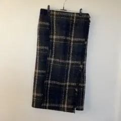 チェック柄タイトスカート