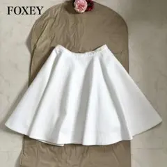 美品✨フォクシー フレアスカート ピケ素材 コットン ロゴ ホワイト サイズ40のサムネイル