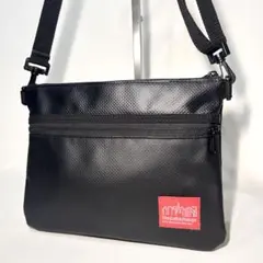 極美品✨マンハッタンポーテージ マット PVC ショルダーバッグ サコッシュ黒