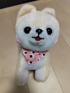 くまがおにぎりを持っているぬいぐるみ - メルカリ