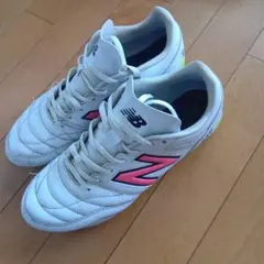 New Balance サッカーシューズ スパイク ホワイト ピンク