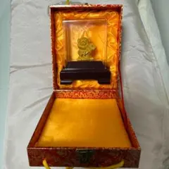 ★断捨離中★未使用　金色の虎　金運や繁栄を象徴するアイテム