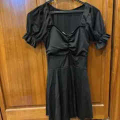 ブラックワンピース水着