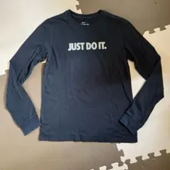 NIKE ロンT Sサイズ