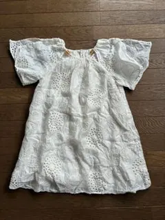 ZARA 刺繍入りホワイトワンピース 110