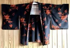 週末価格✴︎【羽織り】✨極美品✨新品/未使用/絹/黒地に赤い葉/仕付け糸付き
