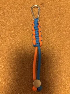 パラコード　ペットボトルホルダー(ブルー×オレンジ)