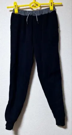 黒 パンツ 白ストライプ　140サイズ