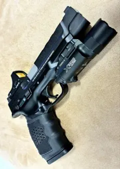東京マルイ　M&P9L PCポーテッド　純正プロサイト、ウエポンライトのサムネイル