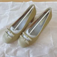 いっちゃん様専用　★新品★　SESTO リボン付きベージュ中ヒールパンプス
