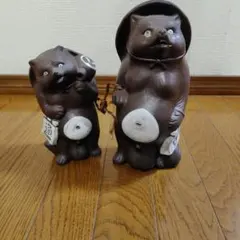 常滑焼　たぬきの置物 高さ　約25cmと20cm