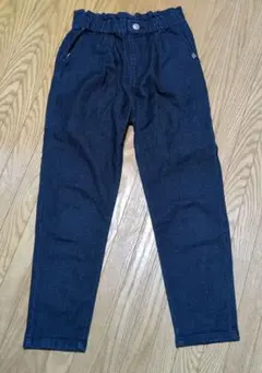 《新品、未使用》イオン　濃紺　ジーンズ　ウエストゴムパンツ 140　女の子