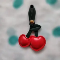 ハート型レザー風チャーム