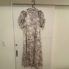 リリーブラウン　２way 花柄ロングワンピース