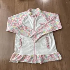 早い者勝ち！！☆送料無料☆ 140cmフラワーラッシュガード