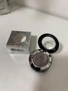 新品未使用 MAC シャイニープリティシャドウ ジョイトゥ