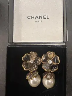専用　貴重　CHANEL フラワーイヤリング パール付き　ヴィンテージ