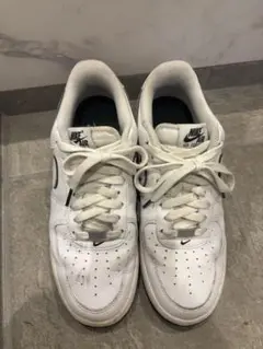 Nike Air Force 1 ホワイト スニーカー